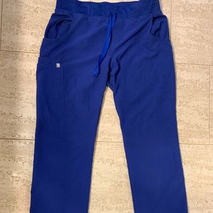 Figs Kade Cargo Scrub Pant - medium